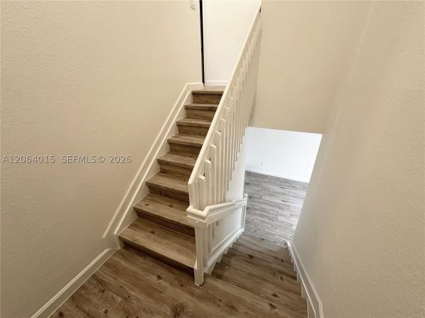 967 NE 211th St, Unincorporated Dade County, Florida 33179, image 2