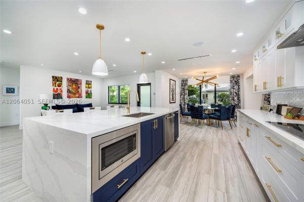 Granada, 831 Cortez St, Coral Gables, Florida 33134, image 1