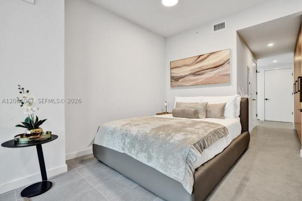 121 NE 5th St #512B, Miami, Florida 33132, image 1