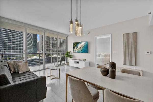 Icon Brickell Tower 3, 485 Brickell Ave #2103, Miami, Florida 33131, image 3
