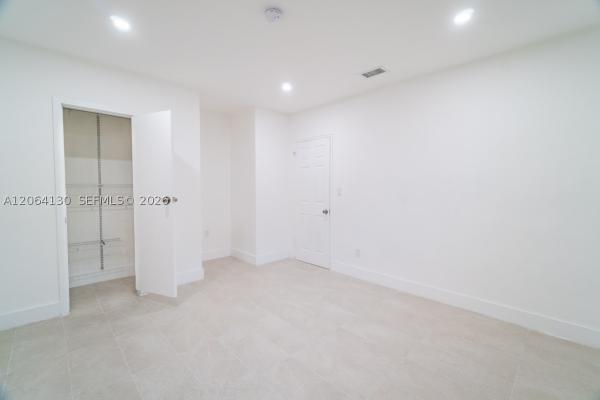 320 NE 160th St, Unincorporated Dade County, Florida 33162, image 1