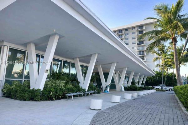 Four Winds, 9225 Collins Ave #1407, Surfside, Florida 33154, image 2