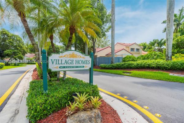 Village Homes At Country Isles, 1351 Springside Dr, Weston, Florida 33326, image 2
