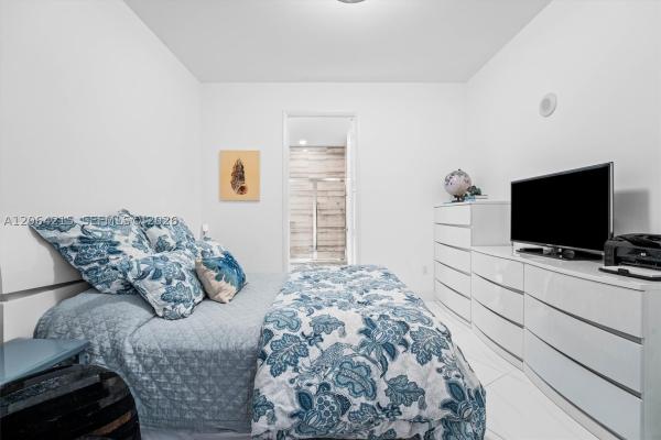 Tdr Tower 3, 15811 Collins Ave #3107, Sunny Isles Beach, Florida 33160, image 1