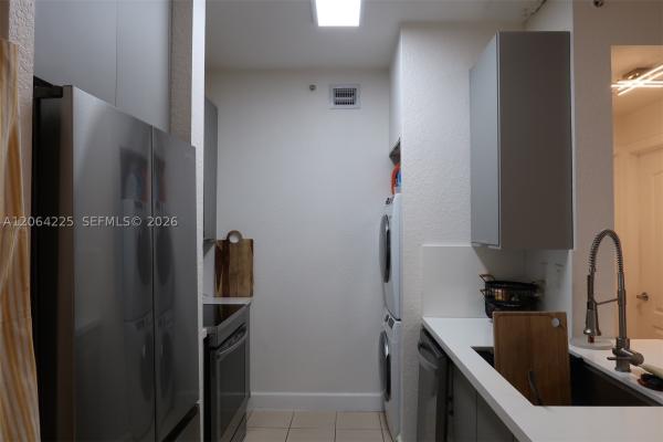 Valencia, 6001 SW 70th St #311, South Miami, Florida 33143, image 3