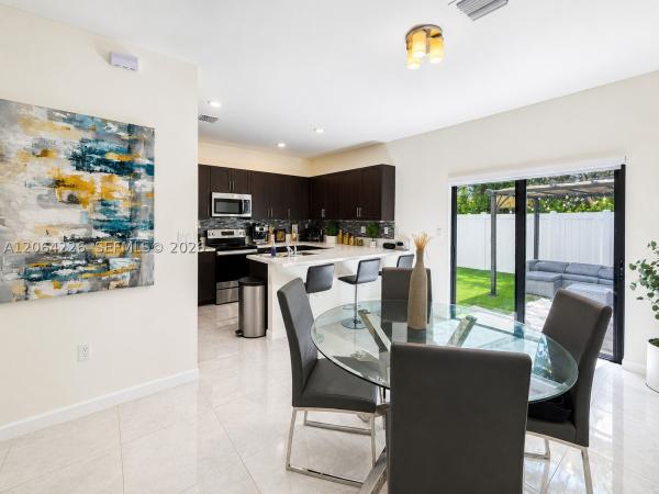 Aquabella, 10545 W 32nd Ln, Hialeah, Florida 33018, image 1