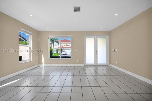 10877 SW 152nd Pl, Unincorporated Dade County, Florida 33196, image 3