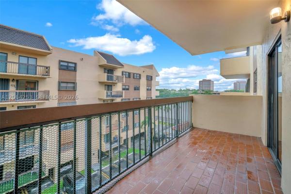 Aragon Towers, 5249 NW 7th St #416, Miami, Florida 33126, image 3