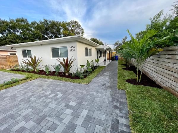 Floral Park, 1434 NW 52nd St, Miami, Florida 33142, image 1