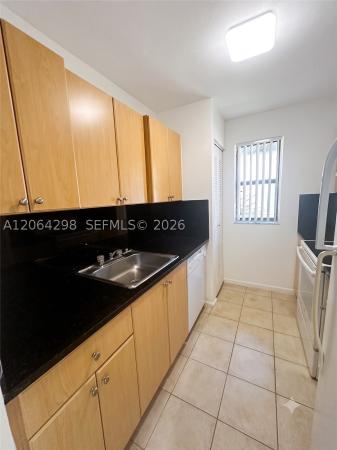7220 NW 179th St #201, Hialeah, Florida 33015, image 2