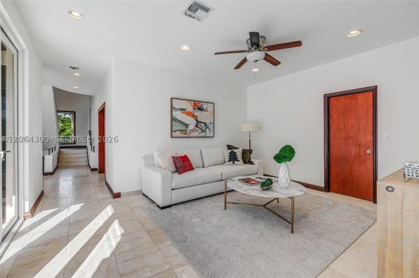 Cocoplum, 184 Paloma Dr, Coral Gables, Florida 33143, image 2