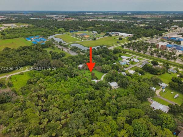 Franklin Park, 2108 Okeechobee Rd, Fort Pierce, Florida 34950, image 3