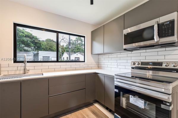 25 NW 78th St #1, Miami, Florida 33150, image 2