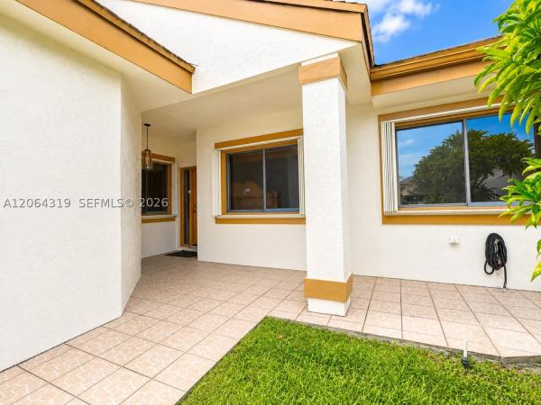 18772 NW 80th Ct, Hialeah, Florida 33015, image 1