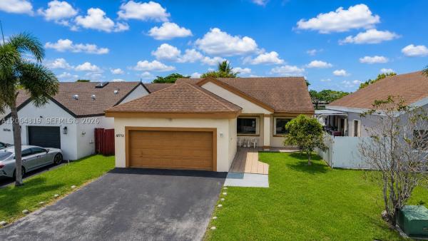 18772 NW 80th Ct, Hialeah, Florida 33015, image 3