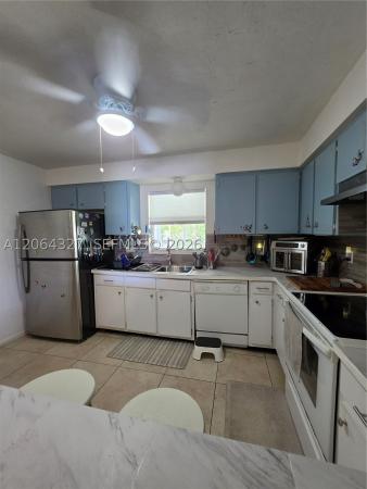613 SE 46th Ter Unit A-b, Cape Coral, Florida 33904, image 2