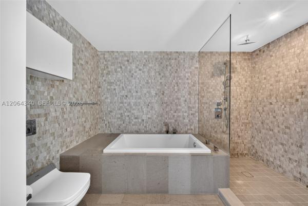 Reach Brickell City Centre, 68 SE 6th St #3311, Miami, Florida 33131, image 1