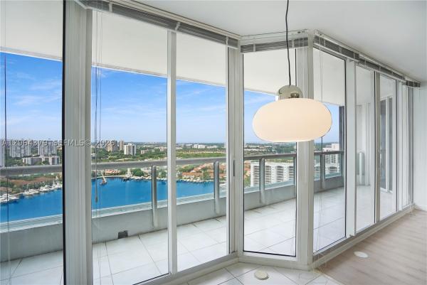 North Tower At The Point, 21205 NE 37th Ave #2604, Aventura, Florida 33180, image 3