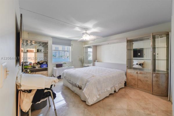 Golden Isles Yacht Club, 430 Golden Isles Dr #306, Hallandale Beach, Florida 33009, image 2