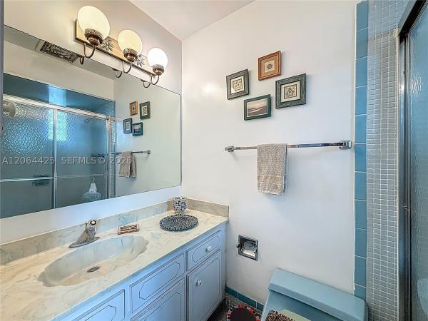 Areta Estates, 2205 NE 123rd St #2205 1/2, North Miami, Florida 33181, image 1