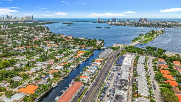 Areta Estates, 2205 NE 123rd St #2205 1/2, North Miami, Florida 33181, image 2