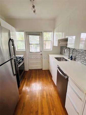 Polo Park Apartments, 800 W 42nd St #1-B, Miami Beach, Florida 33140, image 1