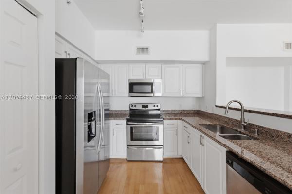 The Mark On Brickell, 1155 Brickell Bay Dr #PH-109, Miami, Florida 33131, image 2
