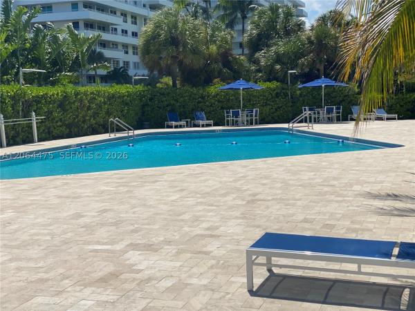 Commodore Club East, 177 Ocean Lane Dr #713, Key Biscayne, Florida 33149, image 2