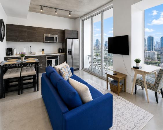 Centro, 151 SE 1st St #2406, Miami, Florida 33131, image 1