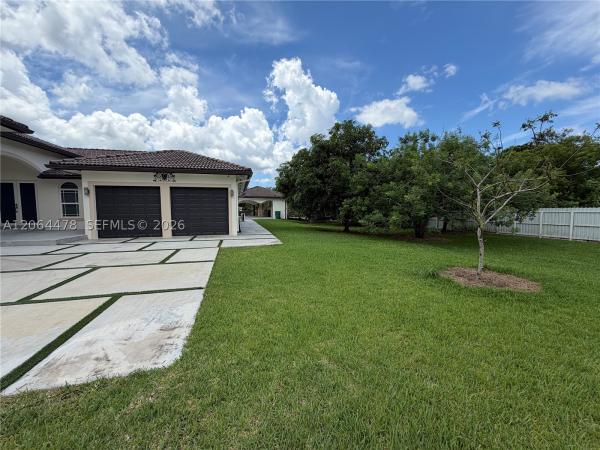 19690 SW 210th St, Unincorporated Dade County, Florida 33187, image 3