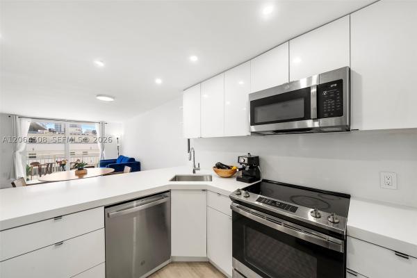 Ocean Point, 345 Ocean Dr #610, Miami Beach, Florida 33139, image 2