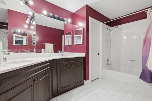 Chapel Lake Estates, 1040 NW 185th Ave, Pembroke Pines, Florida 33029, image 2