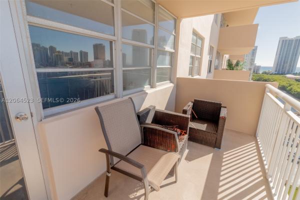 Winston Towers 100, 250 174th St #1201, Sunny Isles Beach, Florida 33160, image 2