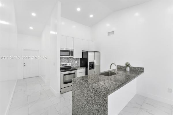 6742 NW 188th Ter, Hialeah, Florida 33015, image 1