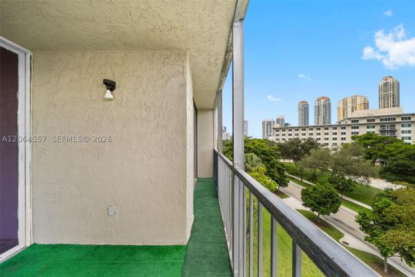Fairview House, 17500 N Bay Rd #S508, Sunny Isles Beach, Florida 33160, image 3
