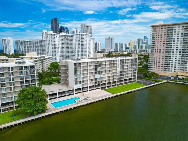 Fairview House, 17500 N Bay Rd #S508, Sunny Isles Beach, Florida 33160, image 2
