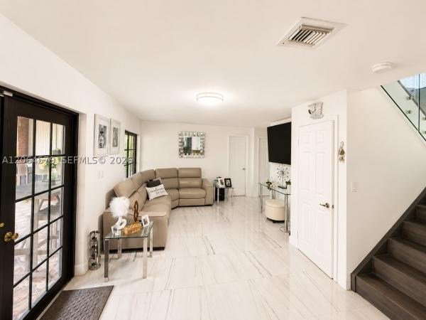 18758 NW 78th Pl, Hialeah, Florida 33015, image 1