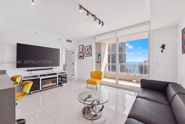 The Bond On Brickell, 1080 Brickell Ave #3902, Miami, Florida 33131, image 2