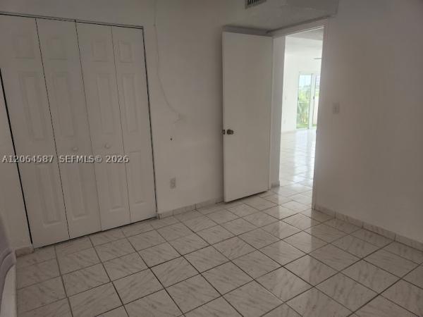 El Lago, 5505 NW 7th St #W410, Miami, Florida 33126, image 3