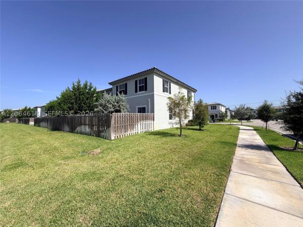 Sunset Trails, 11830 NW 46th St, Coral Springs, Florida 33076, image 2