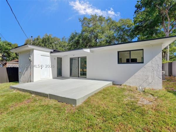 2380 NE 184th Ter, North Miami Beach, Florida 33160, image 2