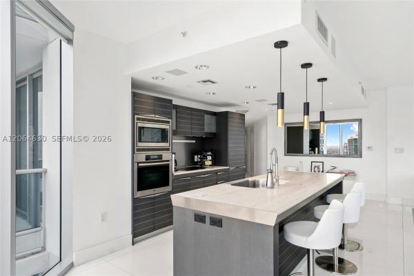 Epic Hotel & Residences, 200 Biscayne Boulevard Way #3802, Miami, Florida 33131, image 2