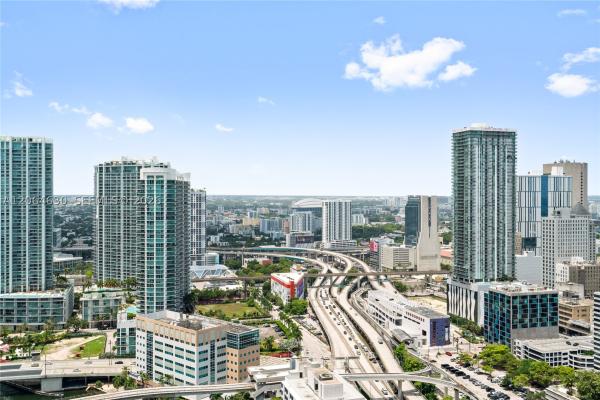 Epic Hotel & Residences, 200 Biscayne Boulevard Way #3802, Miami, Florida 33131, image 3