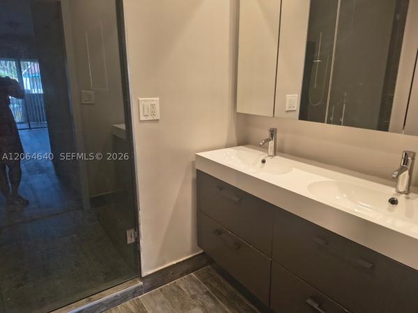 Loch Isle, 7001 S Loch Isle Dr S #7001, Miami Lakes, Florida 33014, image 3