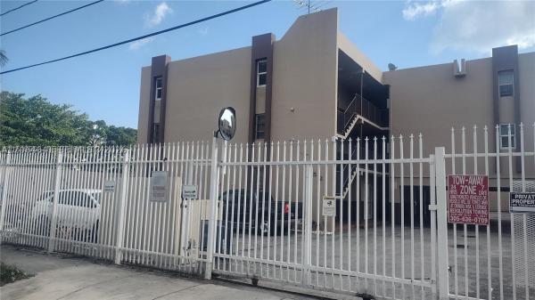652 NW 3rd St #305, Miami, Florida 33128, image 1