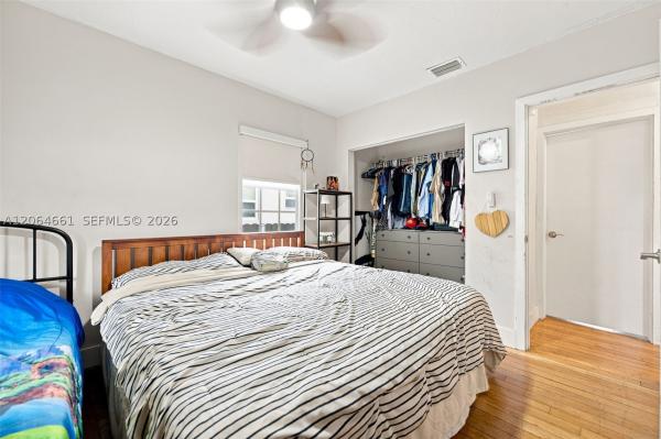 Country Club Estates, 240 Carlisle Dr, Miami Springs, Florida 33166, image 3
