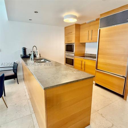 Icon Brickell Tower 1, 475 Brickell Ave #1609, Miami, Florida 33131, image 2