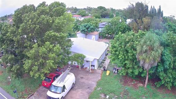 Pine Manor, 5442 4th Ave, Fort Myers, Florida 33907, image 1