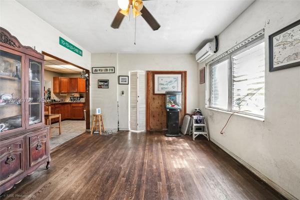 Deer Park, 350 To To Lo Chee Dr, Hialeah, Florida 33010, image 1
