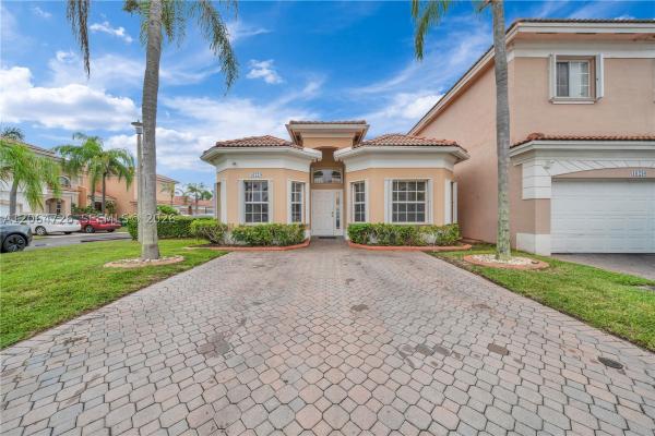 16220 SW 101st Ter, Unincorporated Dade County, Florida 33196, image 2
